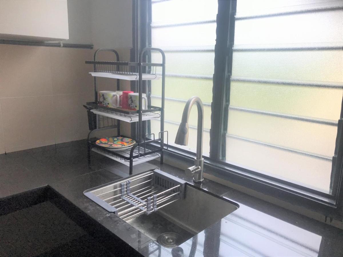 Oyo 90493 Jl Homestay Segamat Exteriör bild