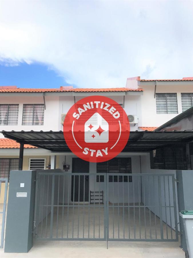 Oyo 90493 Jl Homestay Segamat Exteriör bild