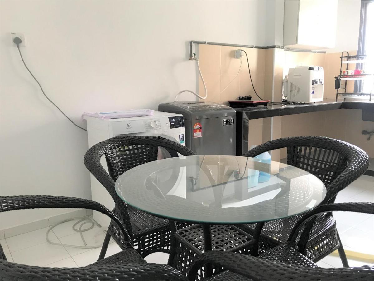 Oyo 90493 Jl Homestay Segamat Exteriör bild