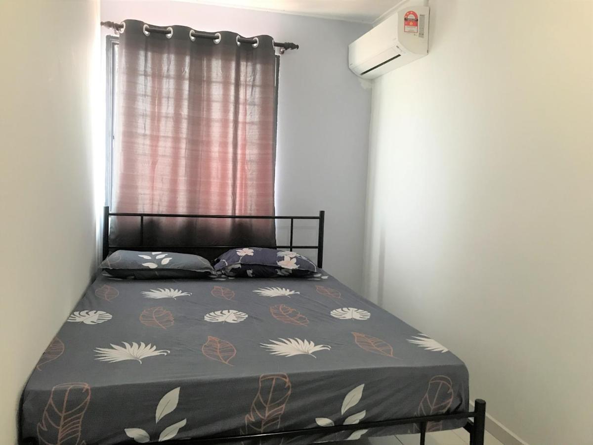 Oyo 90493 Jl Homestay Segamat Exteriör bild
