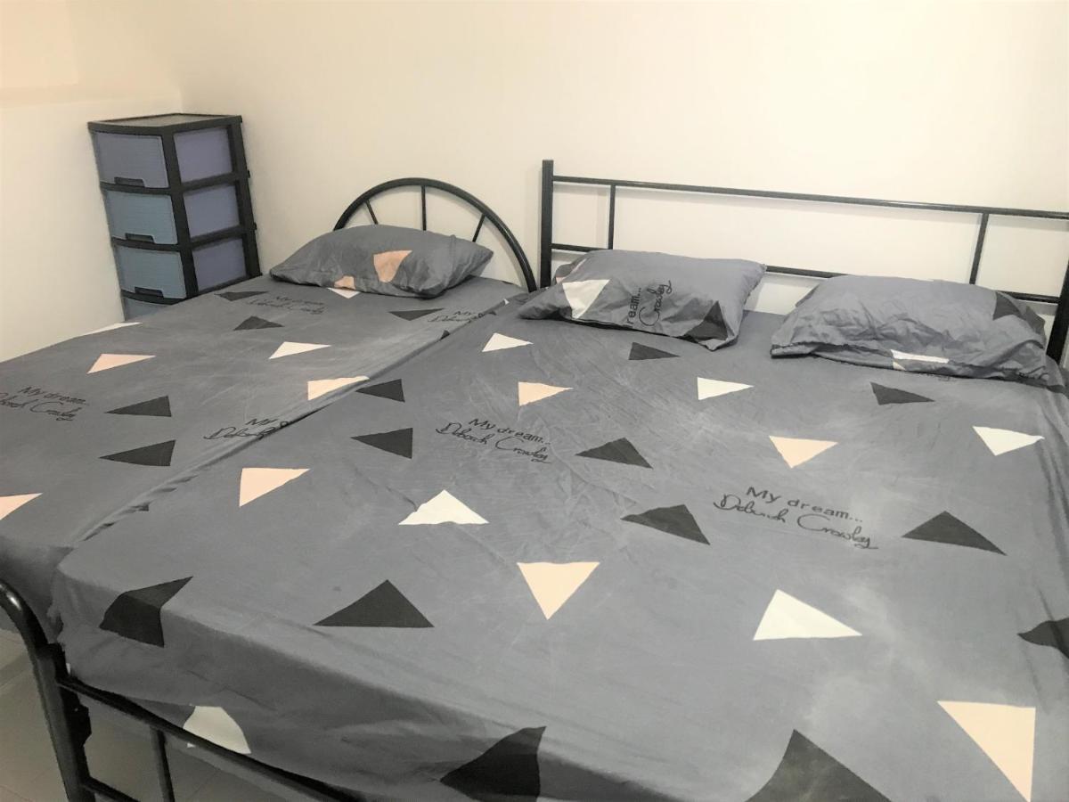 Oyo 90493 Jl Homestay Segamat Exteriör bild