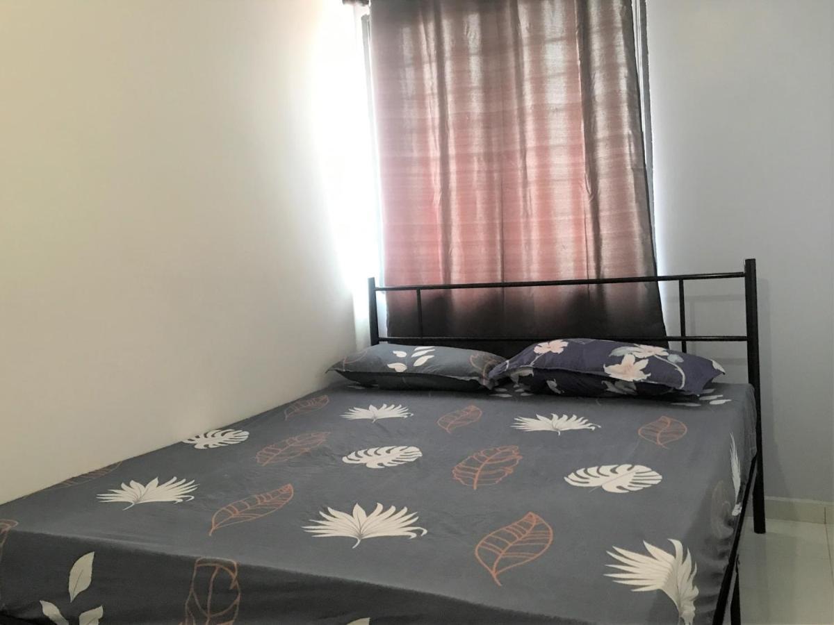 Oyo 90493 Jl Homestay Segamat Exteriör bild